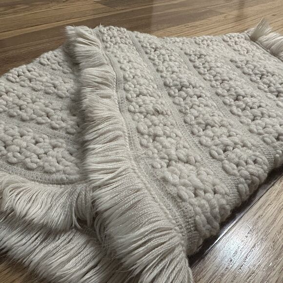 Emmanuel Geraldo Infinity Scarf, Subtle Gold Shimmer - Picture 4 of 8